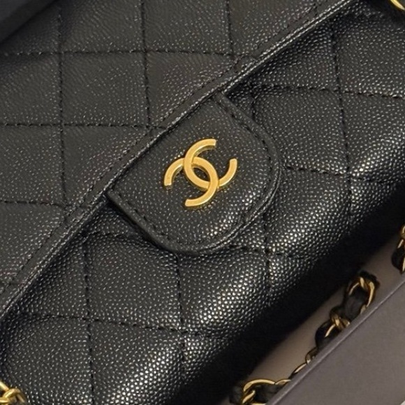 CC  beauty black makeup bag cosmetic chain quilted leather - Picture 2 of 9